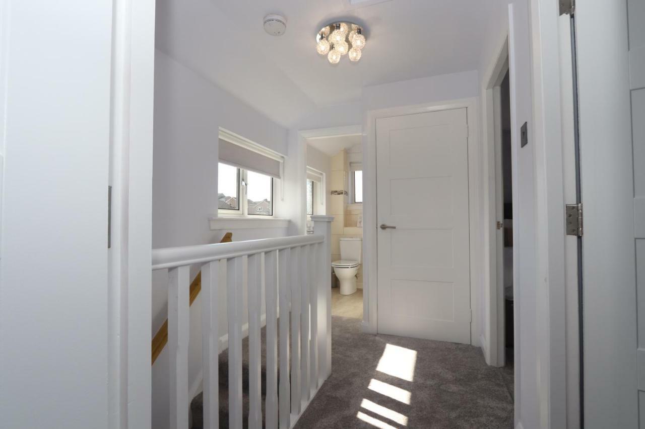 Dunfermline - Luxury 3 Bedroom 2 Bathroom Detached House With Garden Exterior photo