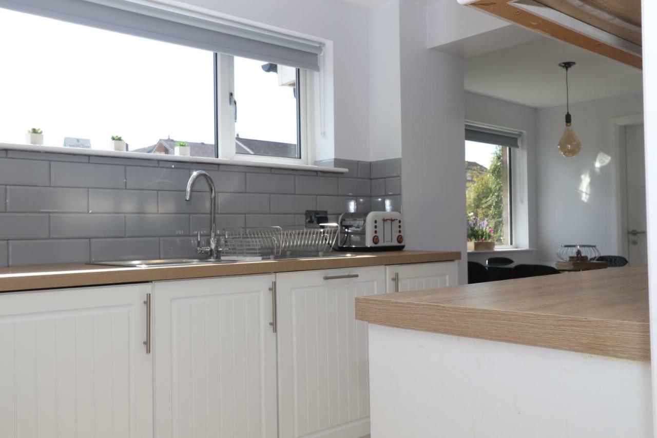 Dunfermline - Luxury 3 Bedroom 2 Bathroom Detached House With Garden Exterior photo