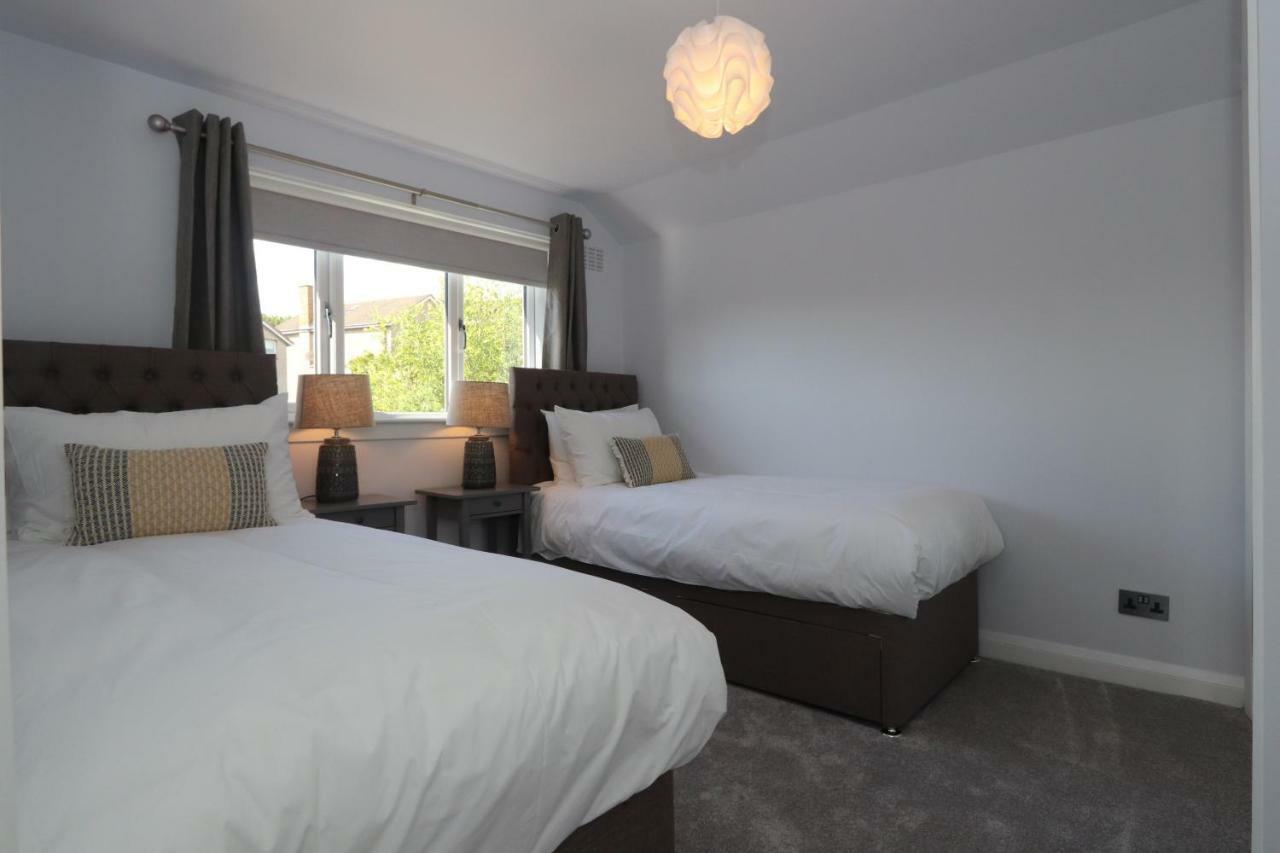Dunfermline - Luxury 3 Bedroom 2 Bathroom Detached House With Garden Exterior photo